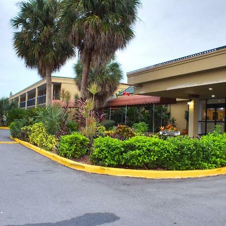 Winter Haven Gardens Inn ภายนอก รูปภาพ