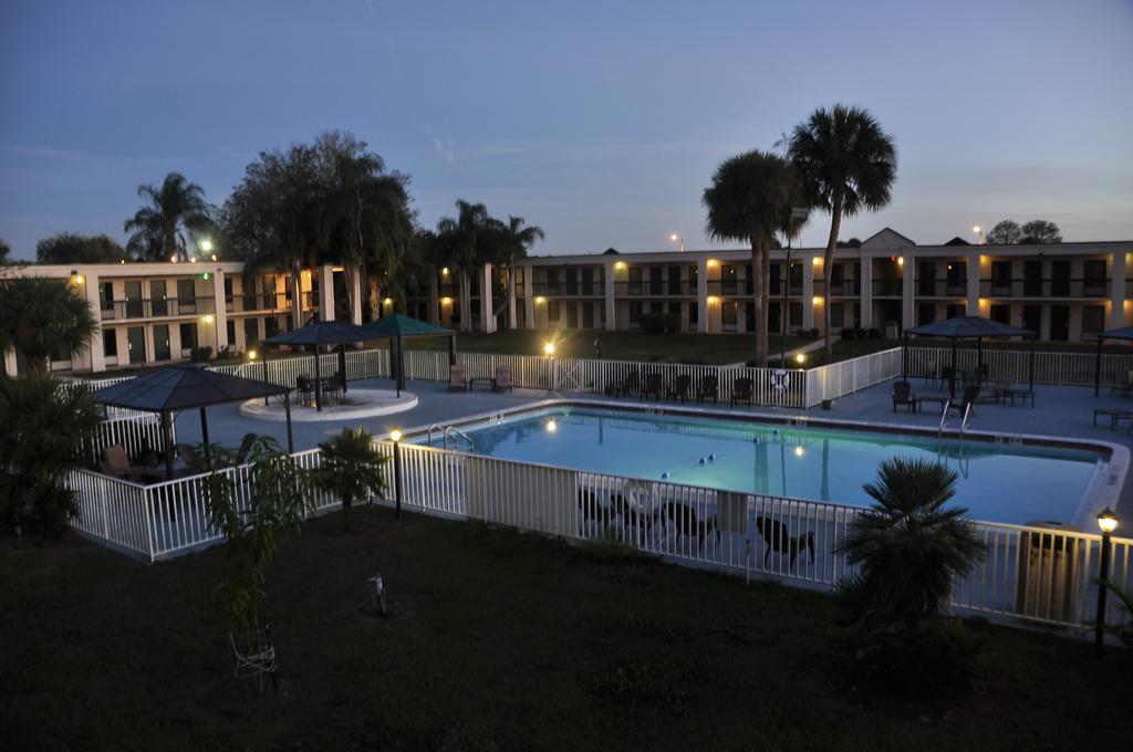 Winter Haven Gardens Inn ภายนอก รูปภาพ