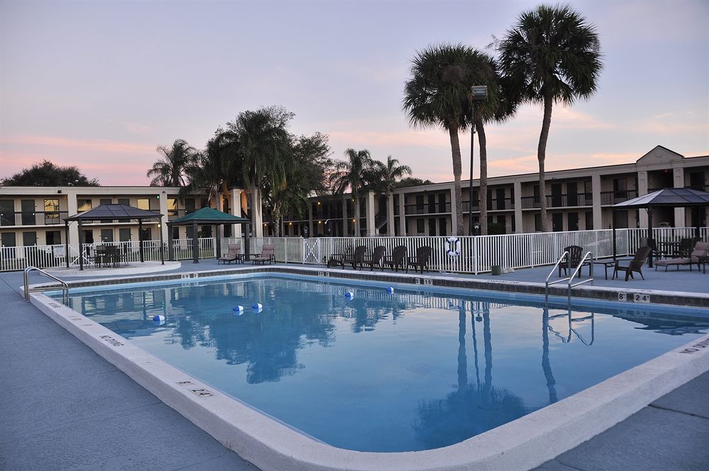 Winter Haven Gardens Inn ภายนอก รูปภาพ