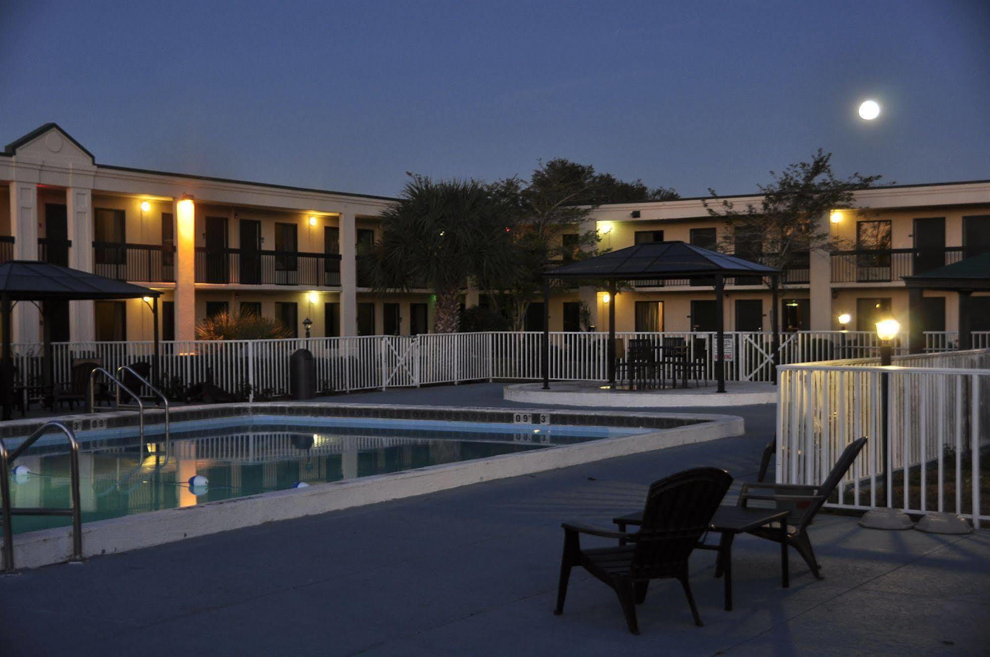 Winter Haven Gardens Inn ภายนอก รูปภาพ